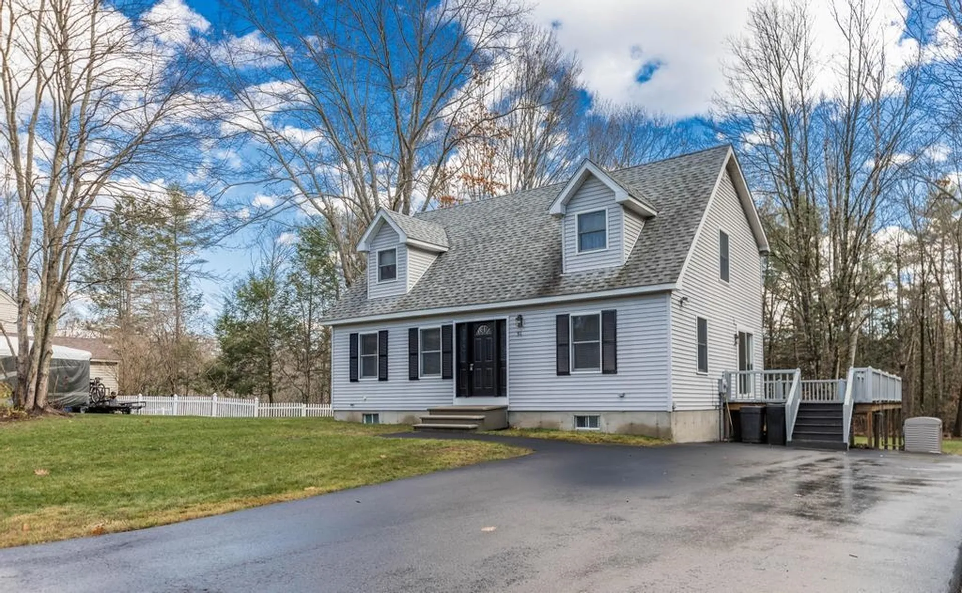 51 Dorothy Drive Epping NH 03042-2316