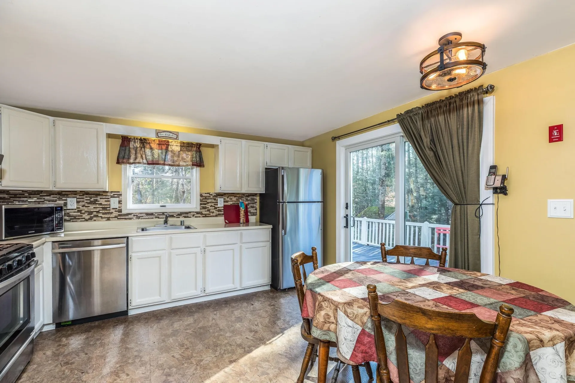 51 Dorothy Drive Epping NH 03042-2316