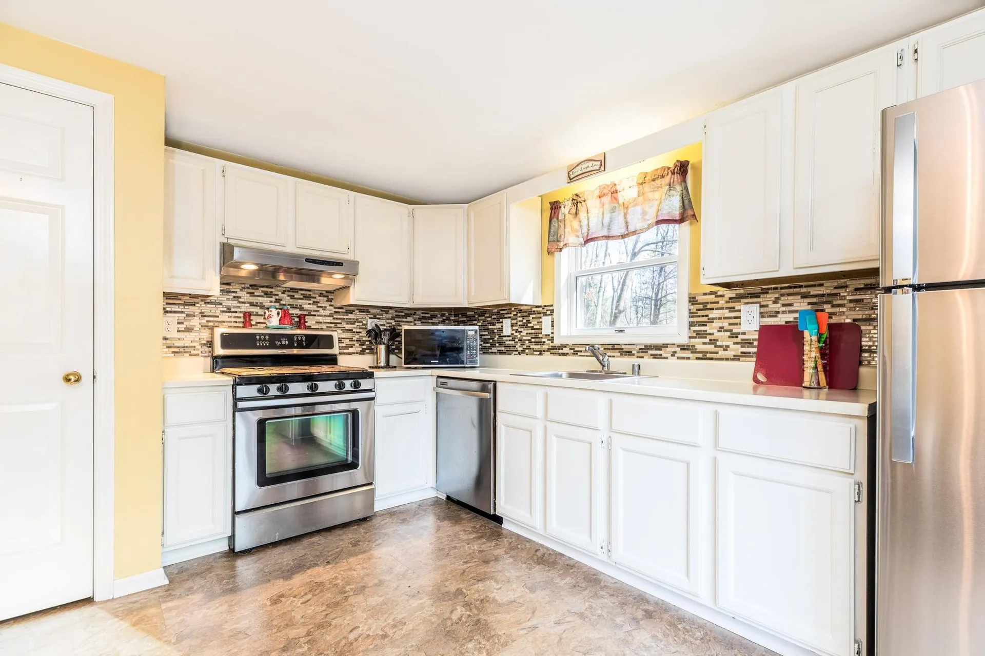 51 Dorothy Drive Epping NH 03042-2316