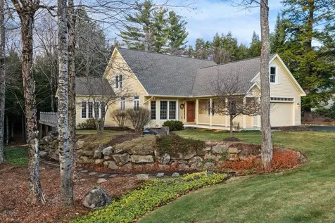 95 Spruce Lane New London NH 03257