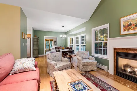 95 Spruce Lane New London NH 03257