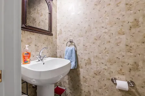 95 Spruce Lane New London NH 03257