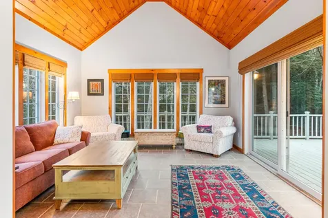 95 Spruce Lane New London NH 03257