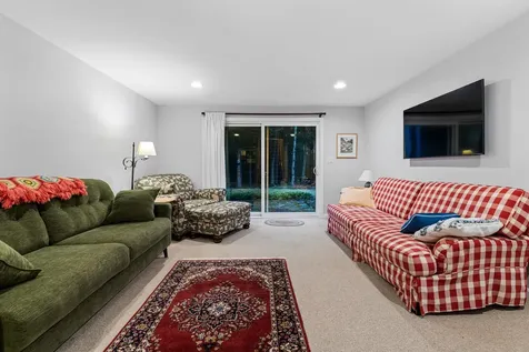 95 Spruce Lane New London NH 03257