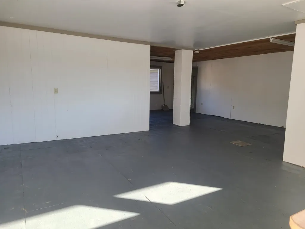 12 Southmayd Street Campton NH 03223