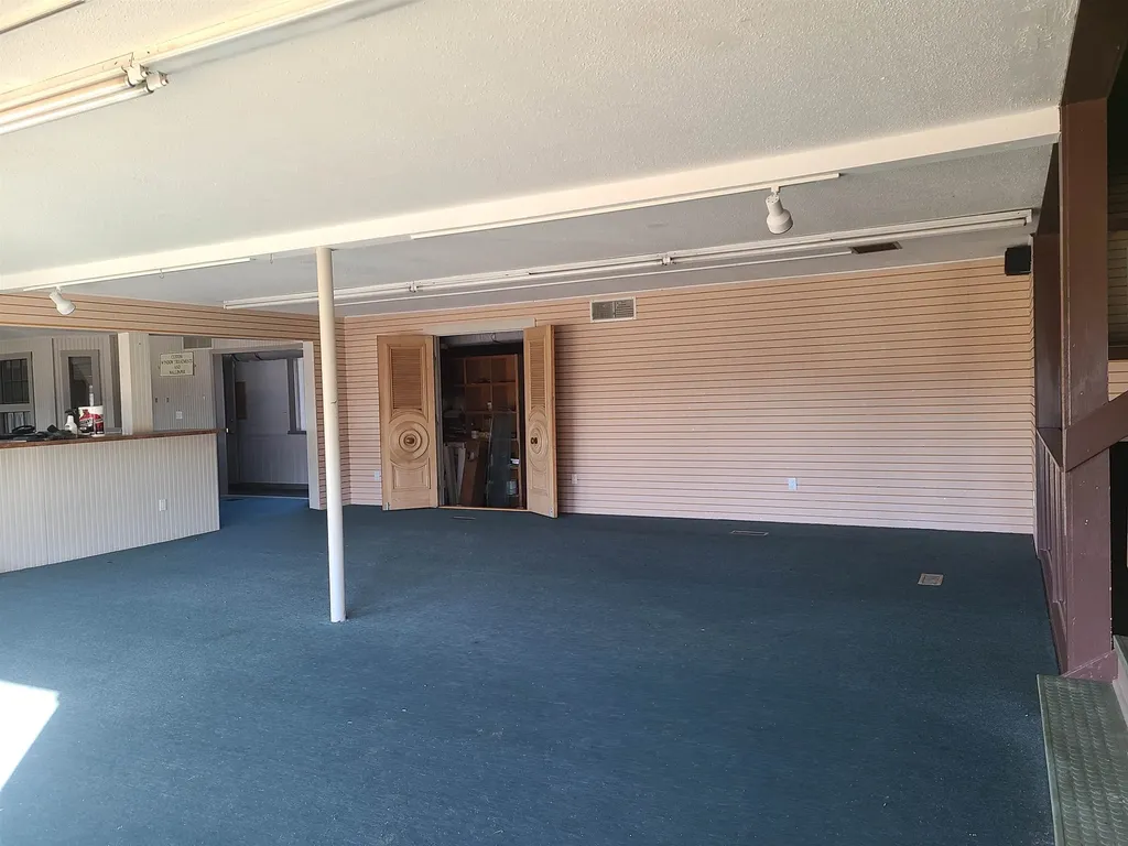 12 Southmayd Street Campton NH 03223