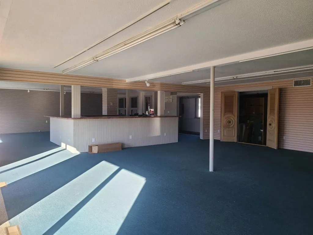 12 Southmayd Street Campton NH 03223