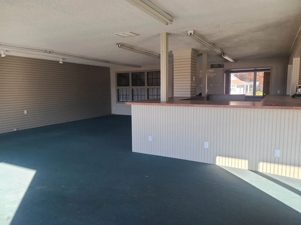 12 Southmayd Street Campton NH 03223