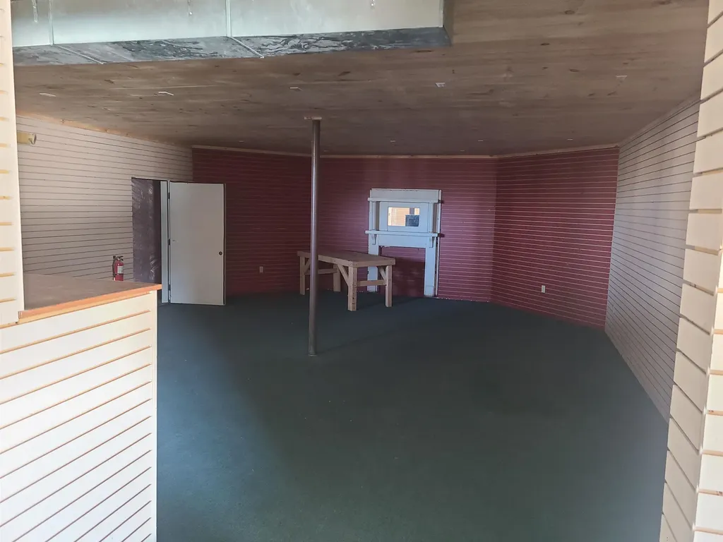 12 Southmayd Street Campton NH 03223