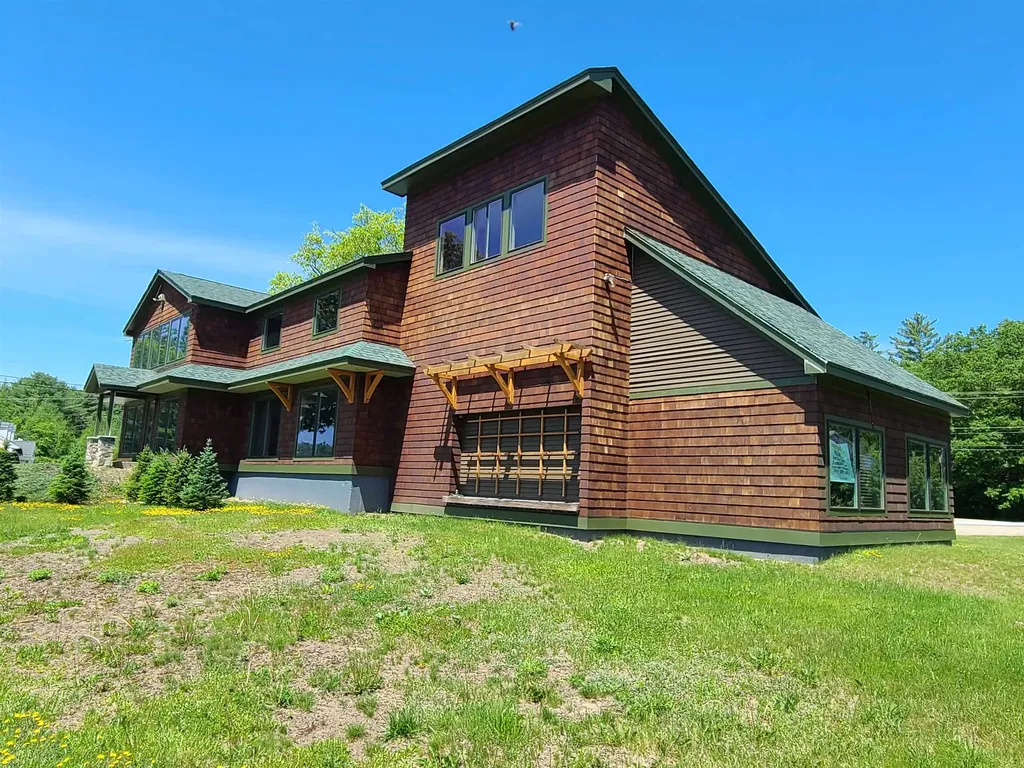 12 Southmayd Street Campton NH 03223