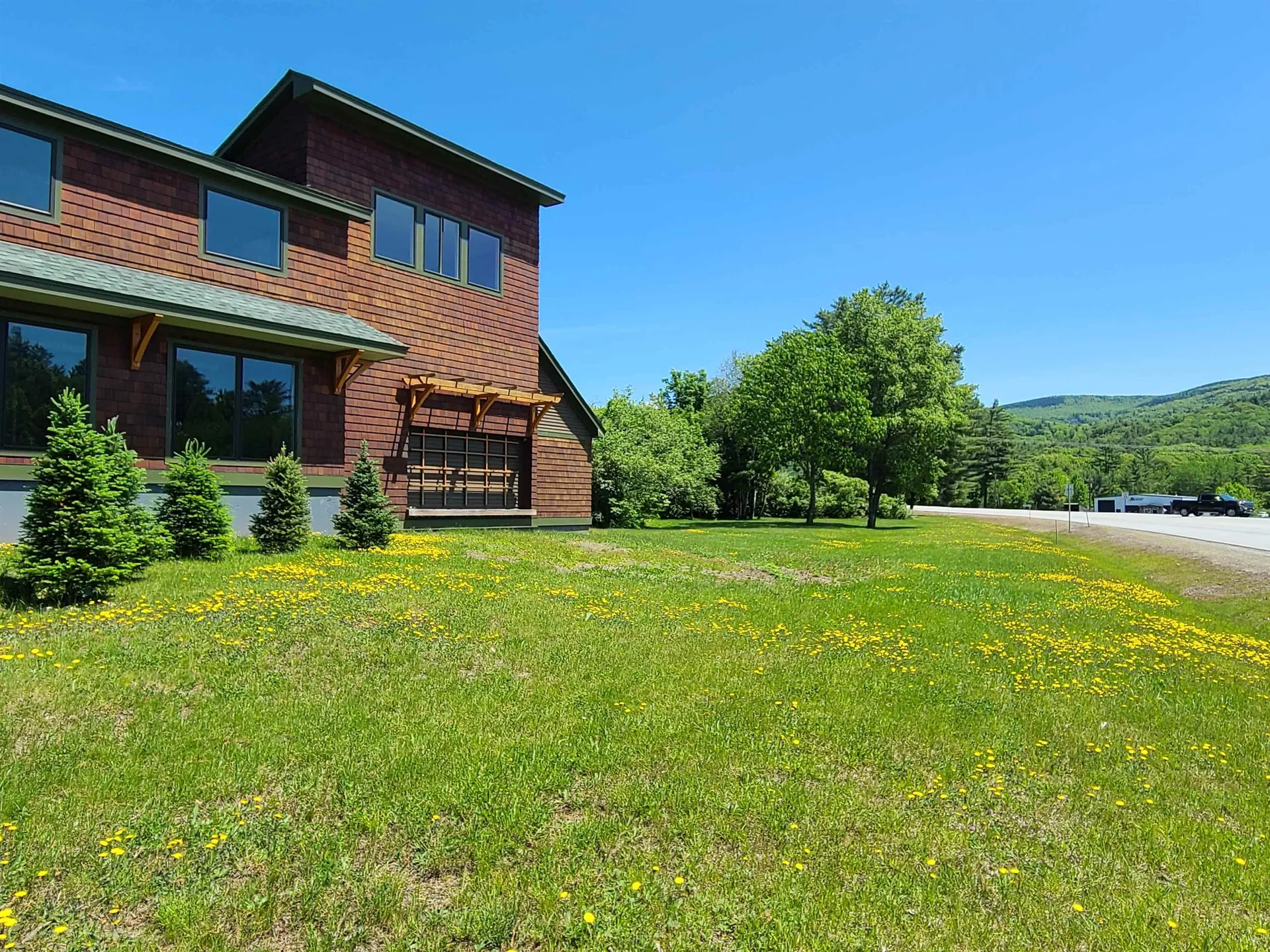 12 Southmayd Street Campton NH 03223