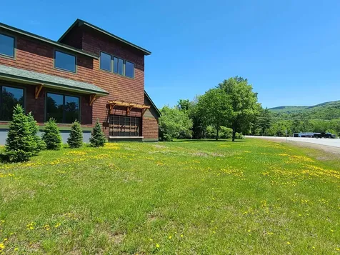 12 Southmayd Street Campton NH 03223