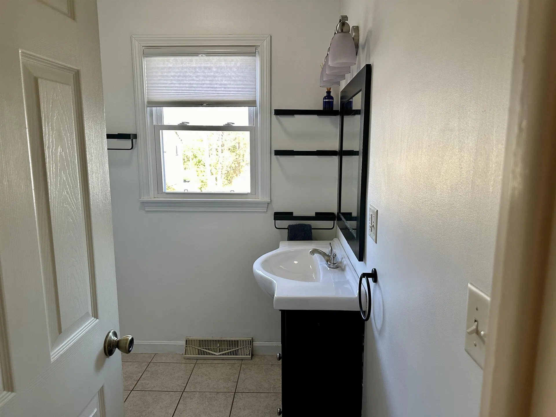 135 Lakeview Drive Shelburne VT 05482