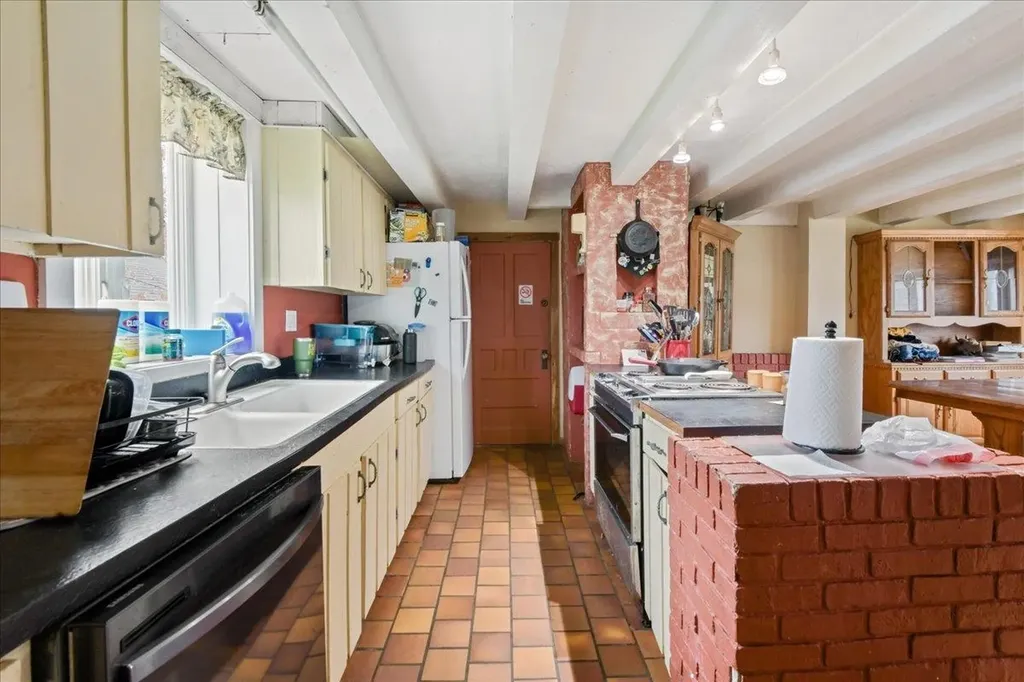 42 Depot Street Richmond VT 05477