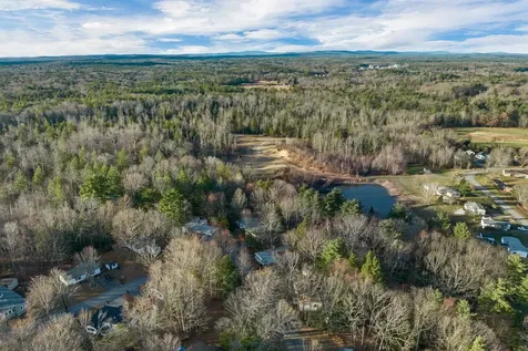 10 Axle Avenue Danville NH 03819
