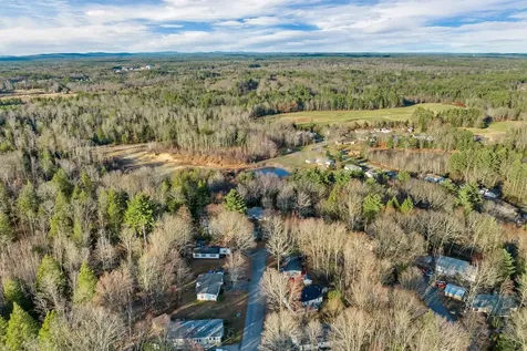 10 Axle Avenue Danville NH 03819