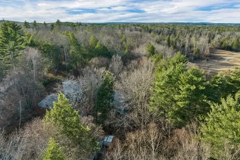 10 Axle Avenue Danville NH 03819