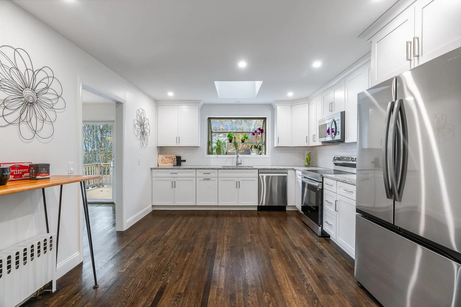 7 True Avenue Derry NH 03038