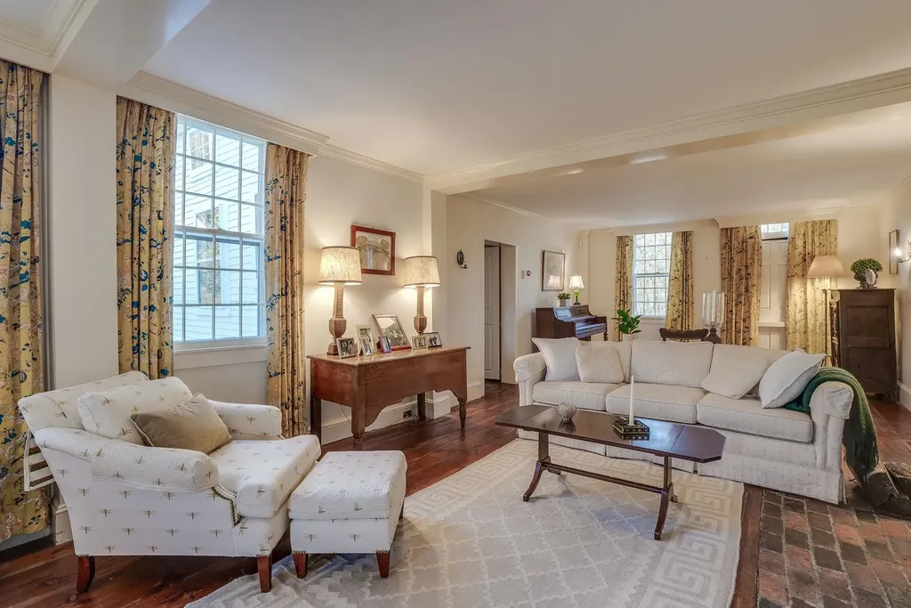 88 Saunders Road Goffstown NH 03045