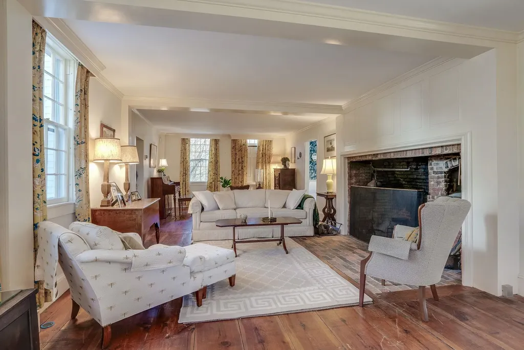 88 Saunders Road Goffstown NH 03045