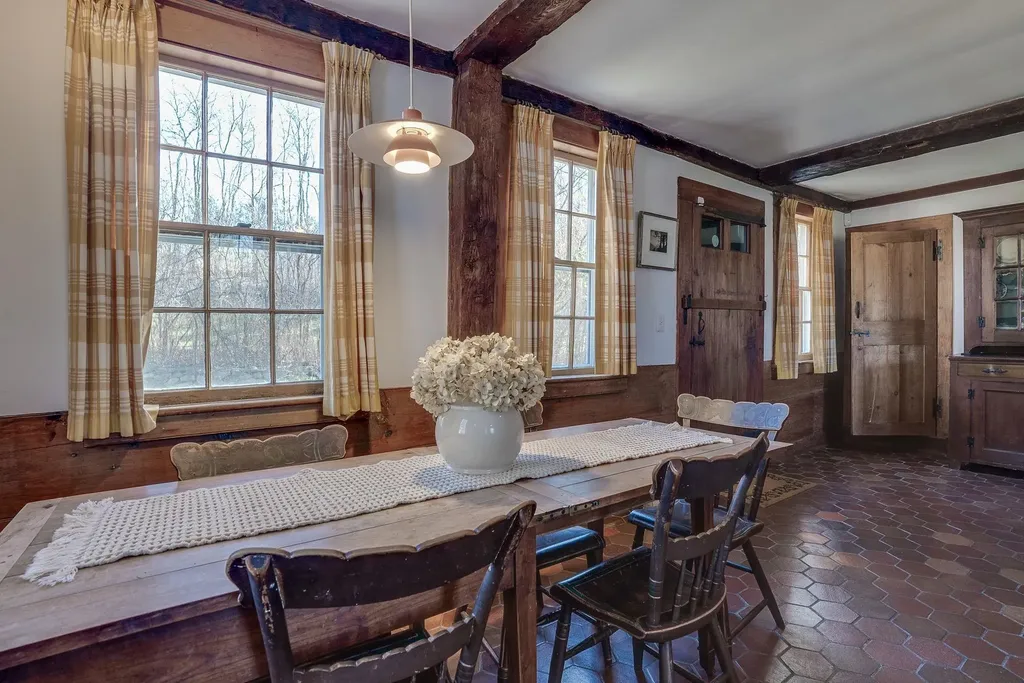 88 Saunders Road Goffstown NH 03045