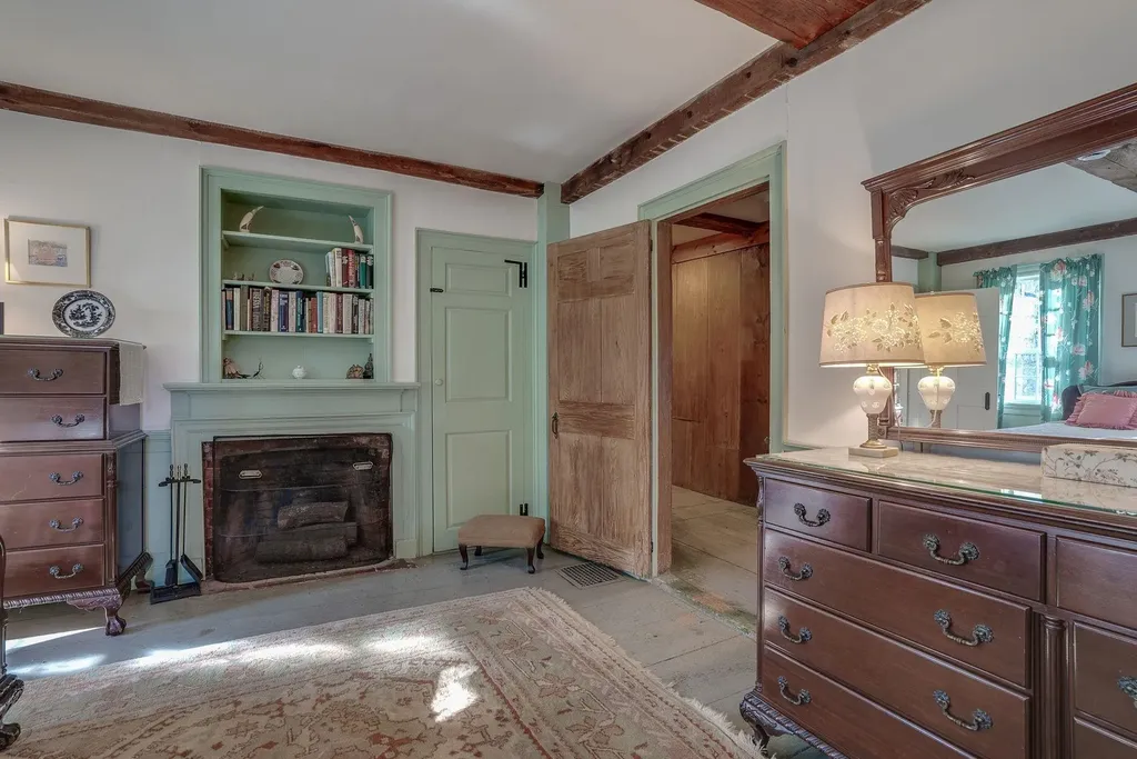 88 Saunders Road Goffstown NH 03045