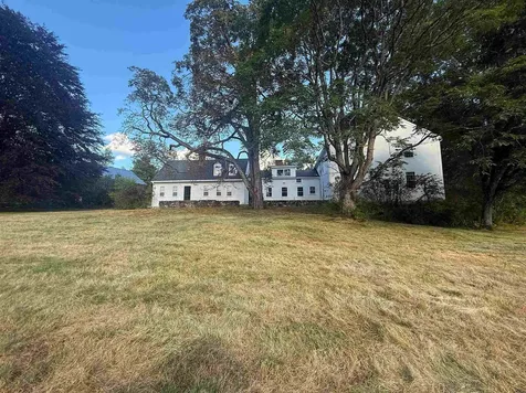 88 Saunders Road Goffstown NH 03045