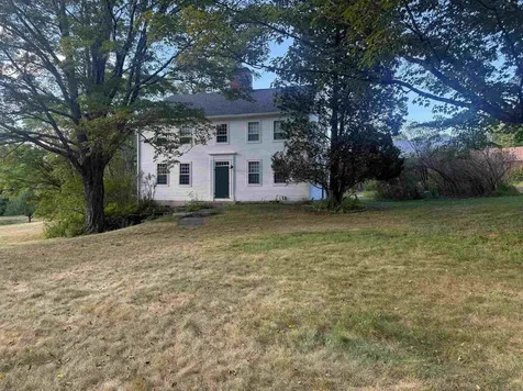 88 Saunders Road Goffstown NH 03045