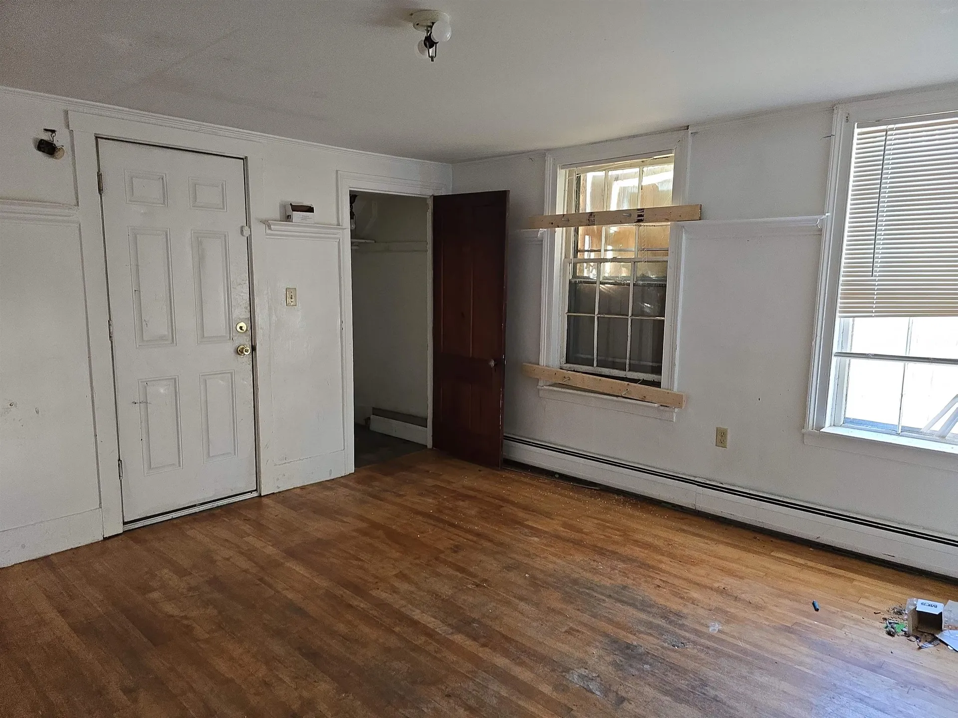 8 Chestnut Street Claremont NH 03743