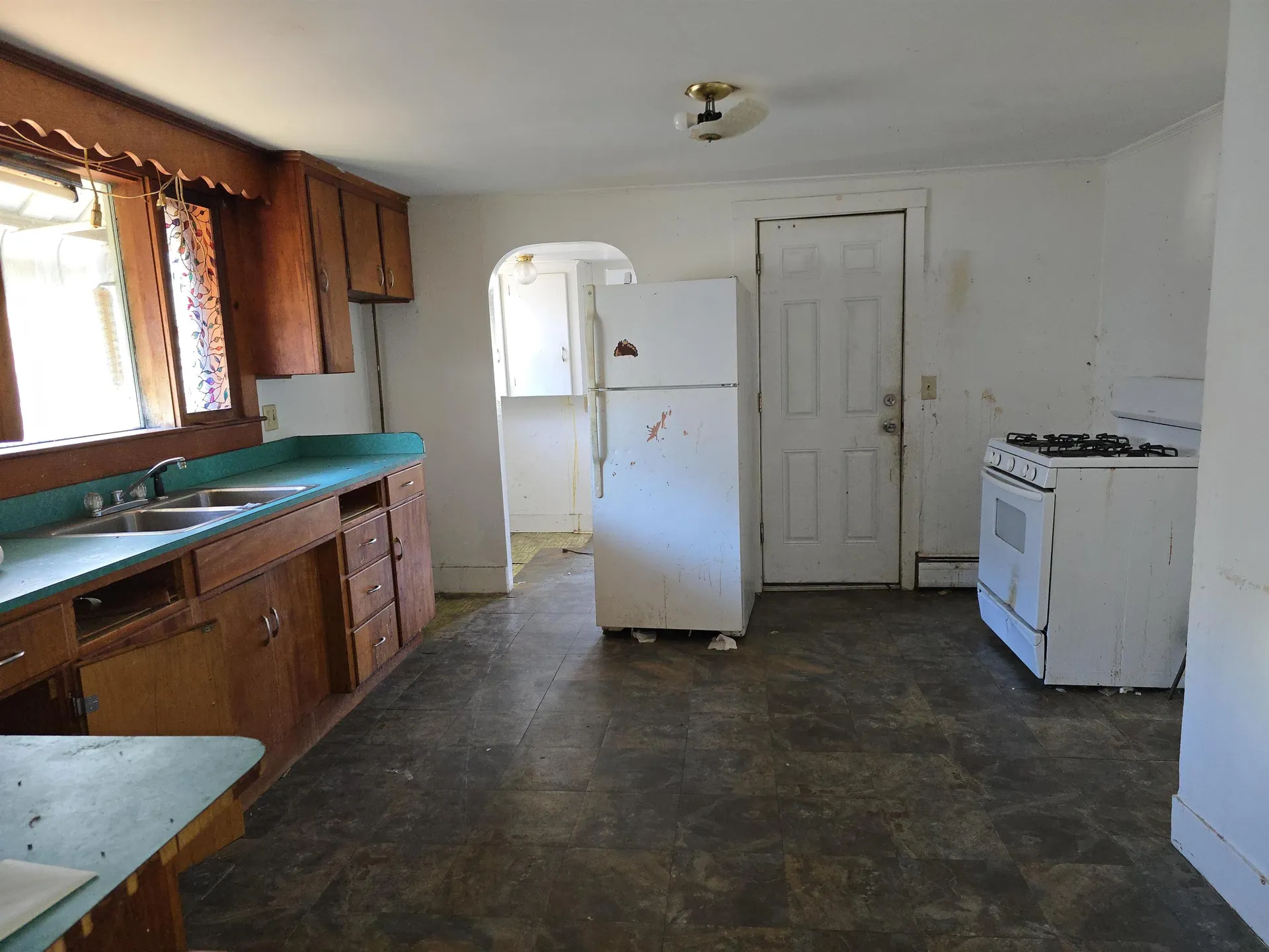 8 Chestnut Street Claremont NH 03743