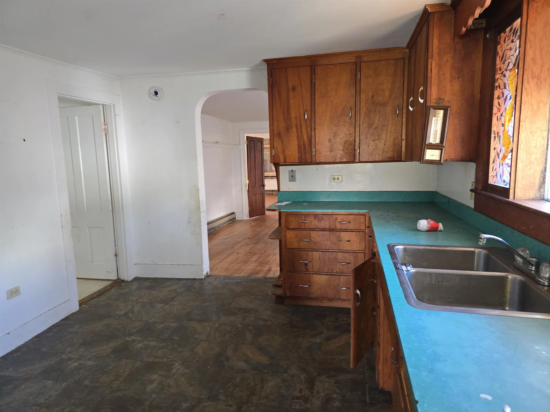 8 Chestnut Street Claremont NH 03743