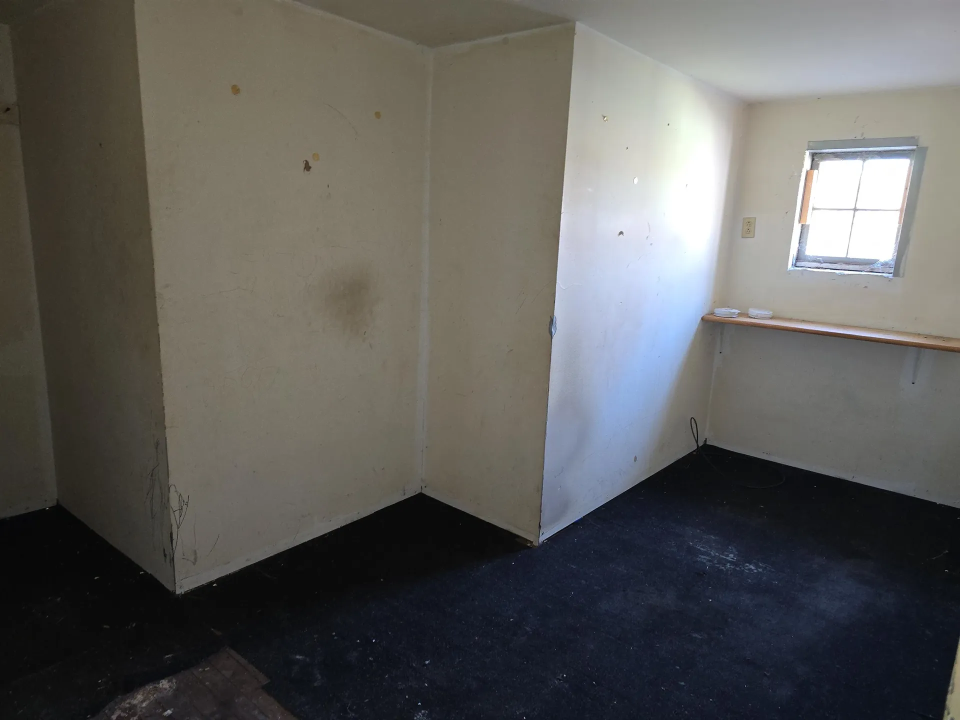 8 Chestnut Street Claremont NH 03743