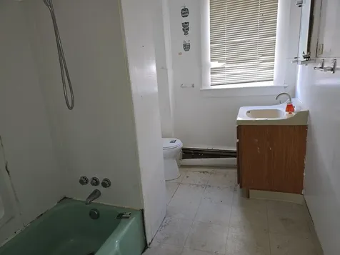 8 Chestnut Street Claremont NH 03743
