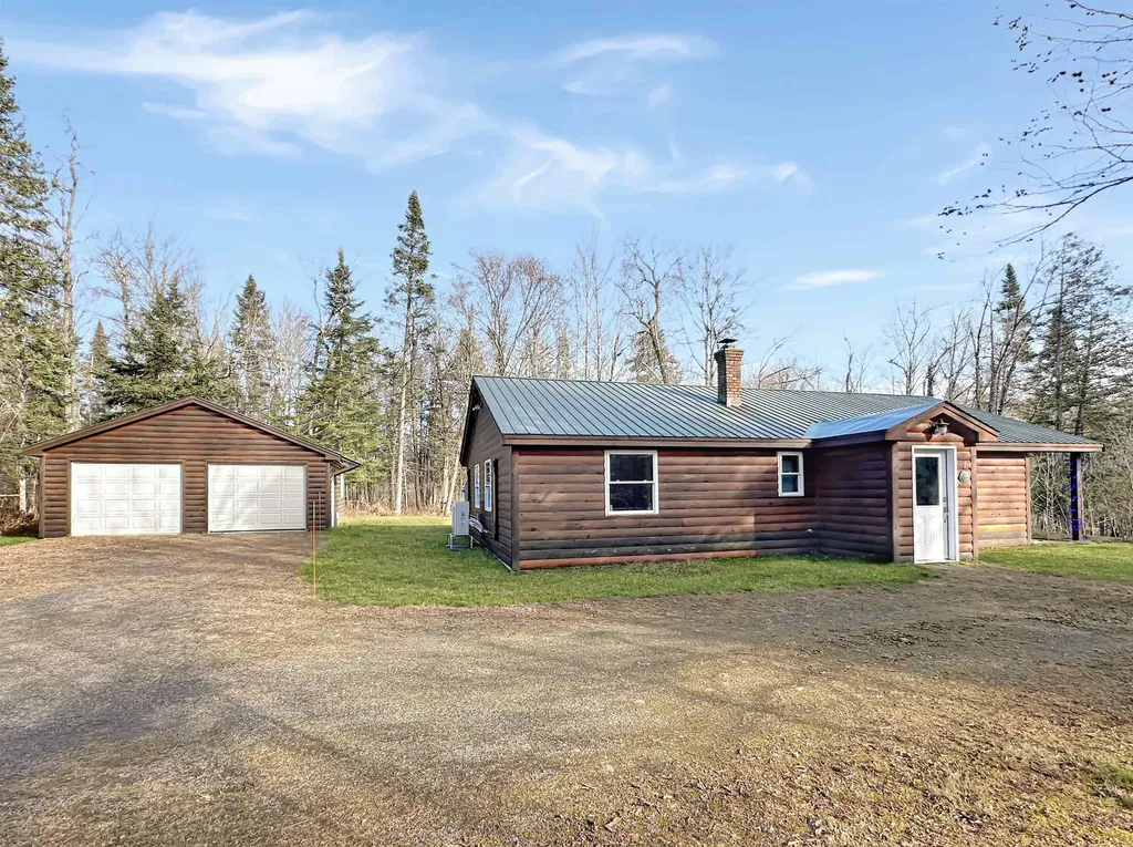 7 Cedric Road Pittsburg NH 03592