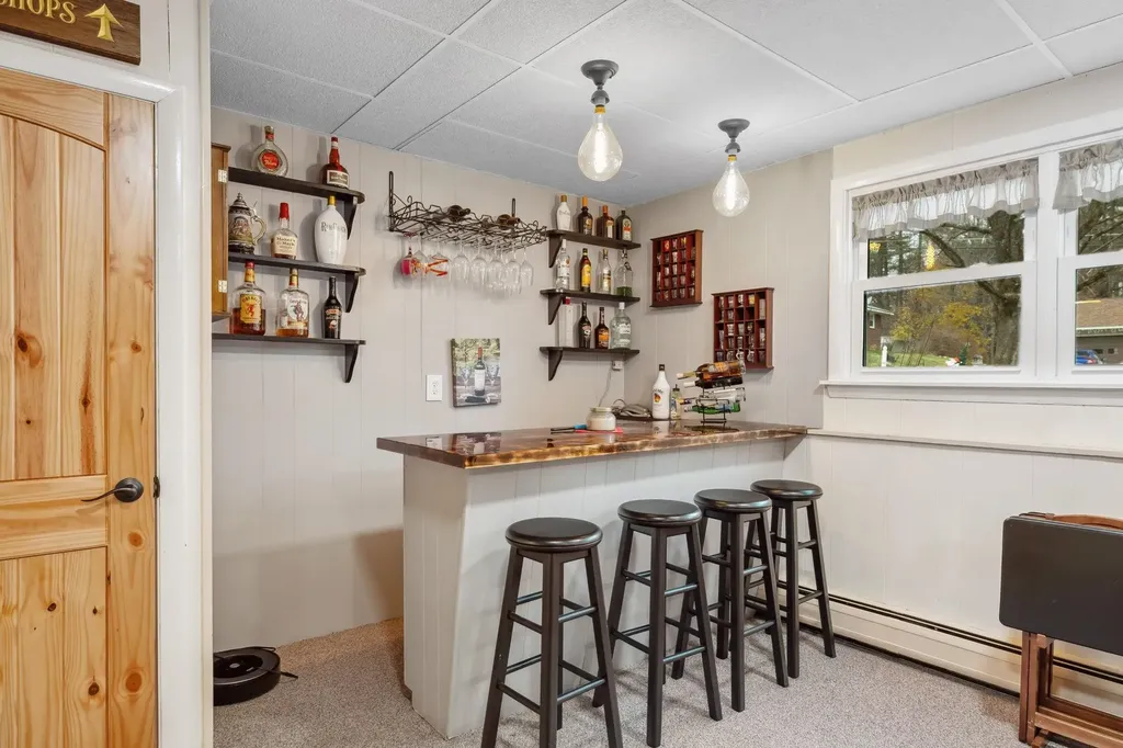 28 Woodridge Road Keene NH 03431