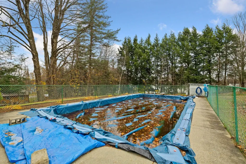 28 Woodridge Road Keene NH 03431