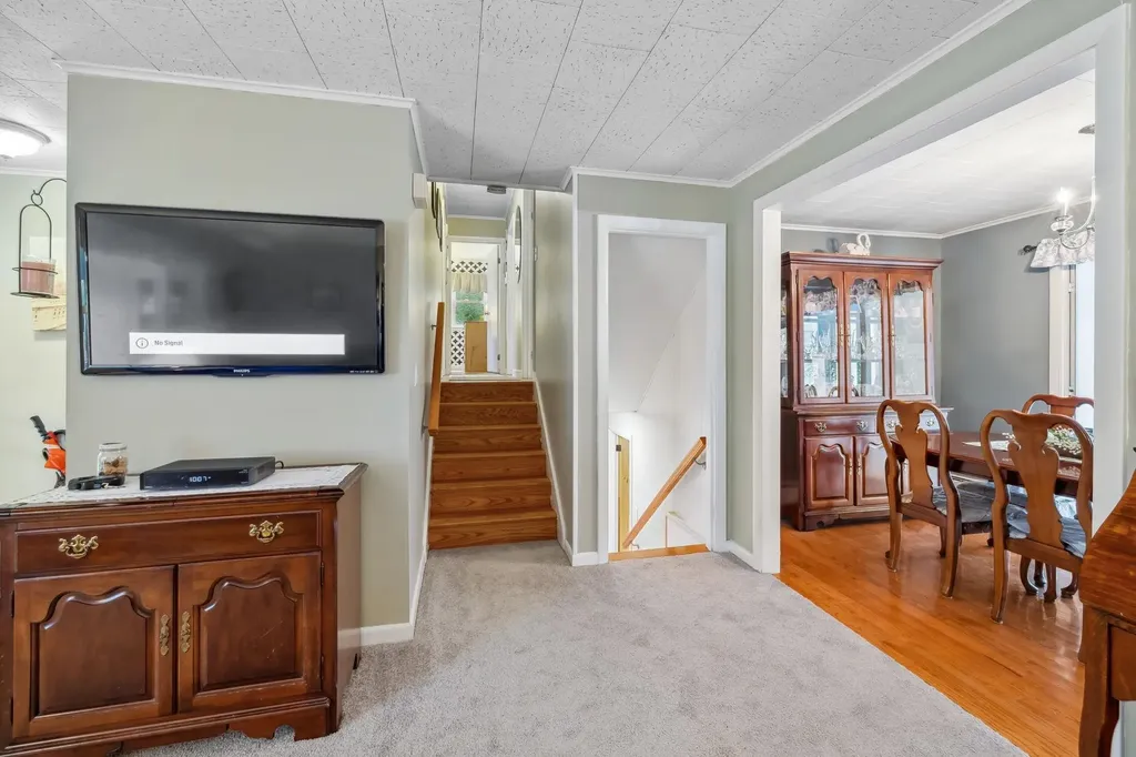 28 Woodridge Road Keene NH 03431