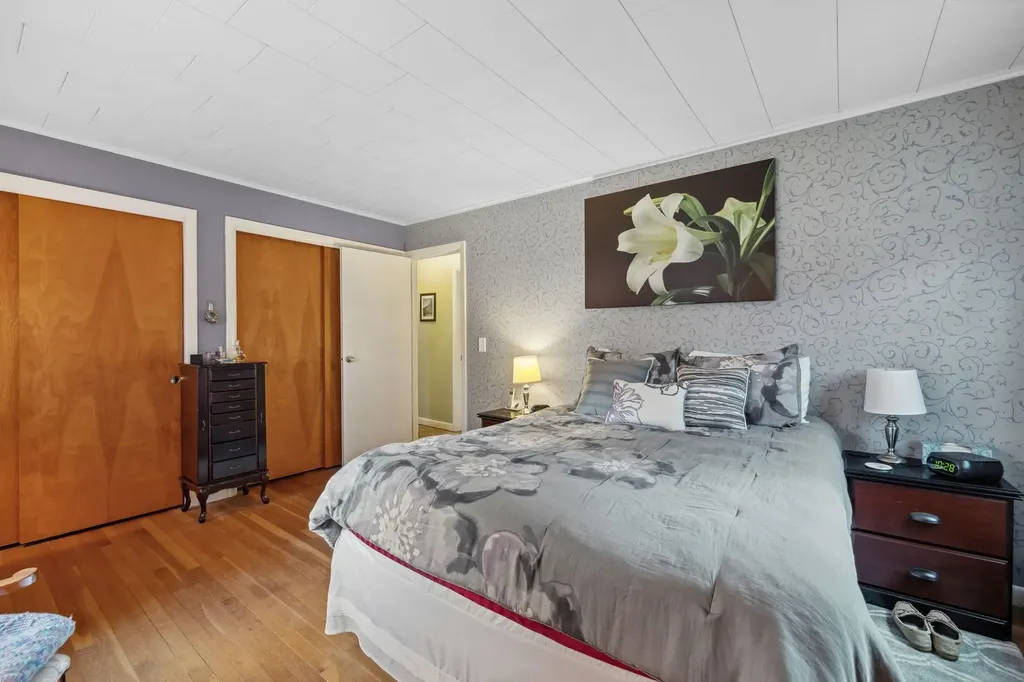 28 Woodridge Road Keene NH 03431