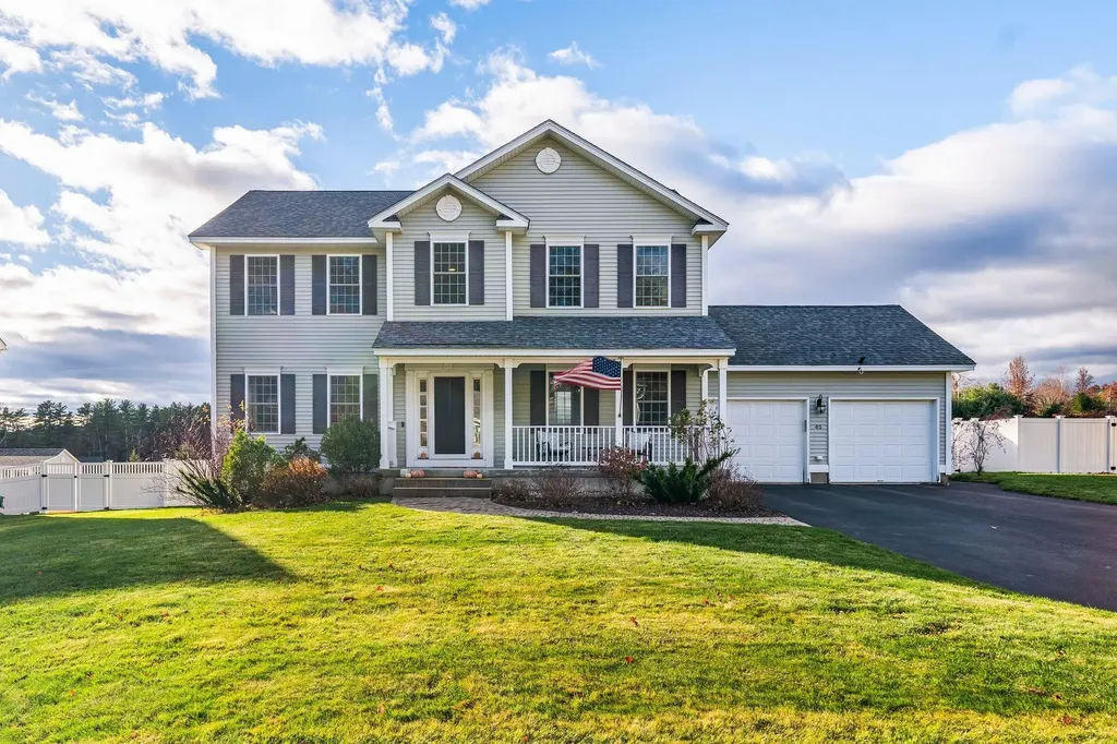 45 Hunter Mill Way Londonderry NH 03053