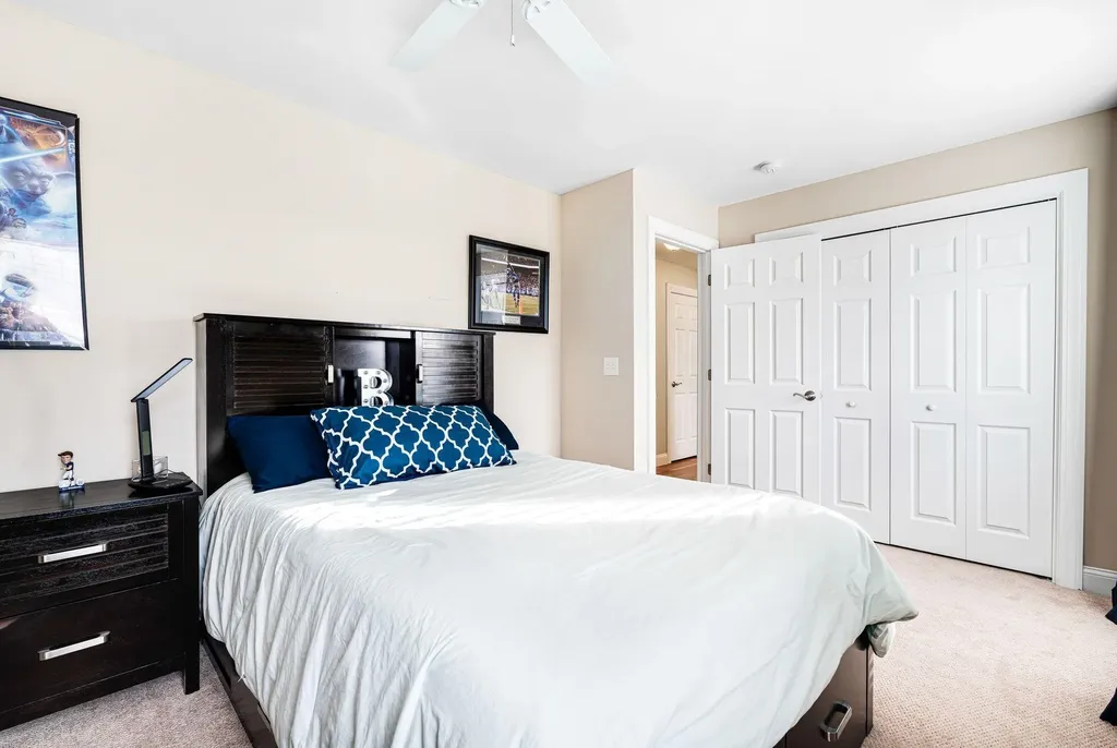 45 Hunter Mill Way Londonderry NH 03053