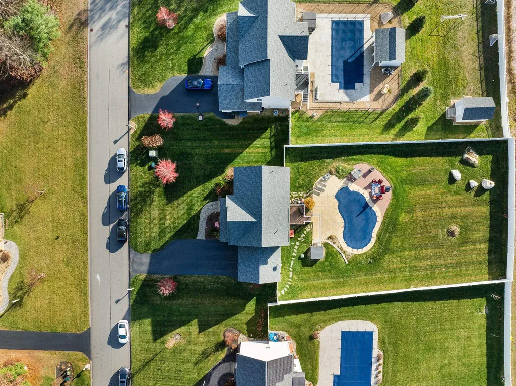 45 Hunter Mill Way Londonderry NH 03053