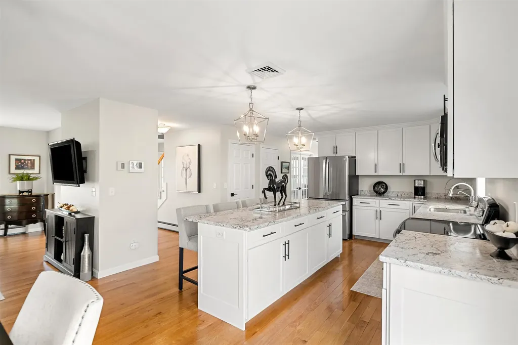 20 Corliss Drive Weare NH 03281-5419