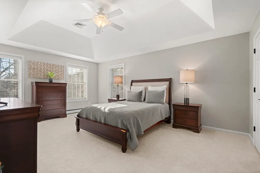 20 Corliss Drive Weare NH 03281-5419