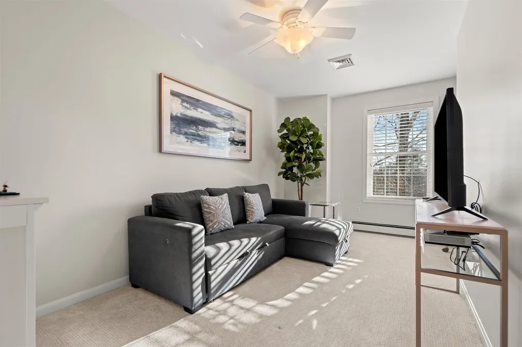20 Corliss Drive Weare NH 03281-5419