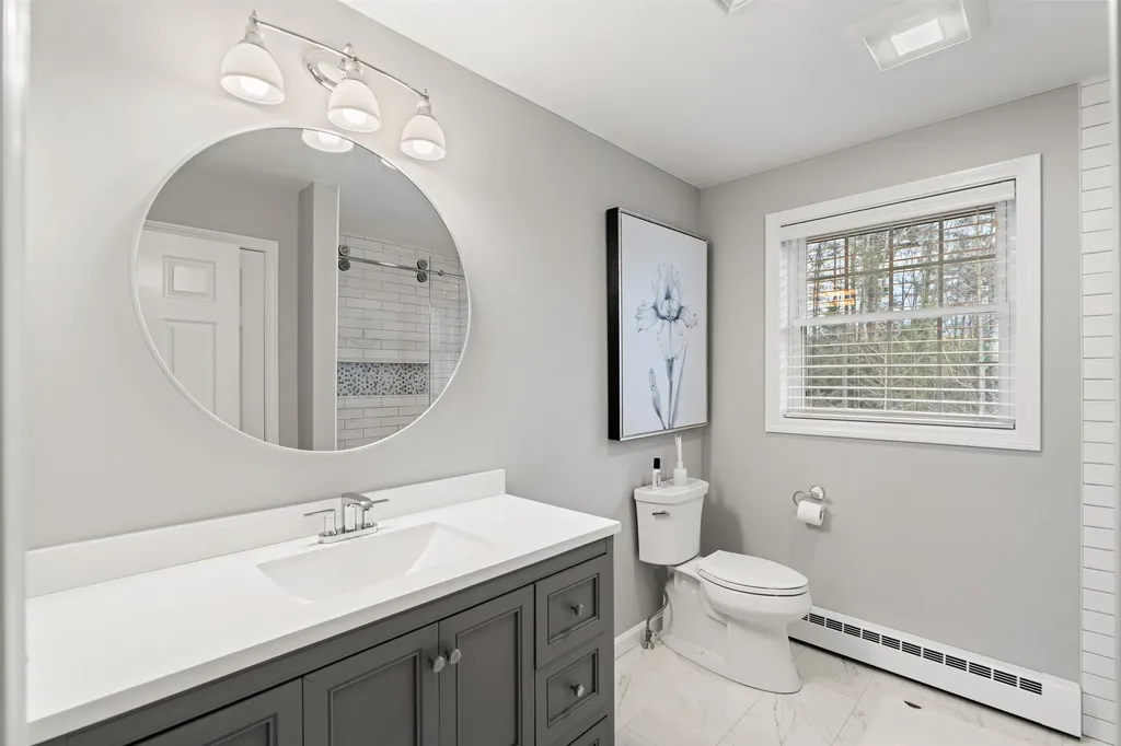 20 Corliss Drive Weare NH 03281-5419