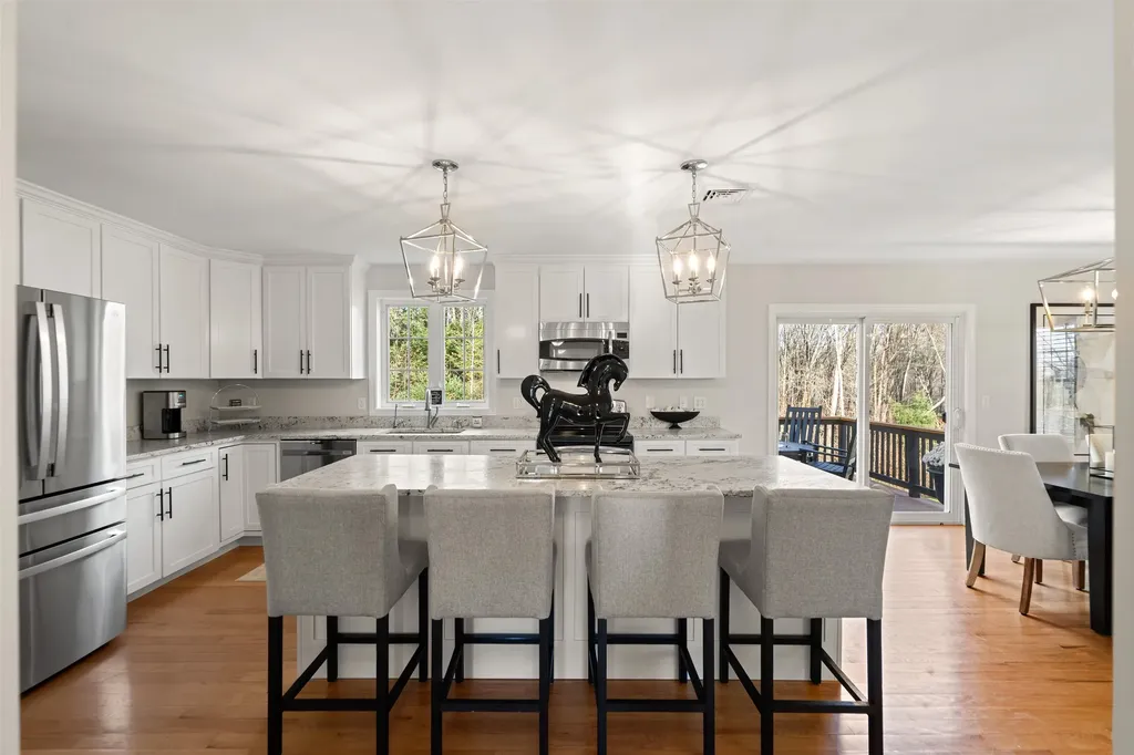 20 Corliss Drive Weare NH 03281-5419