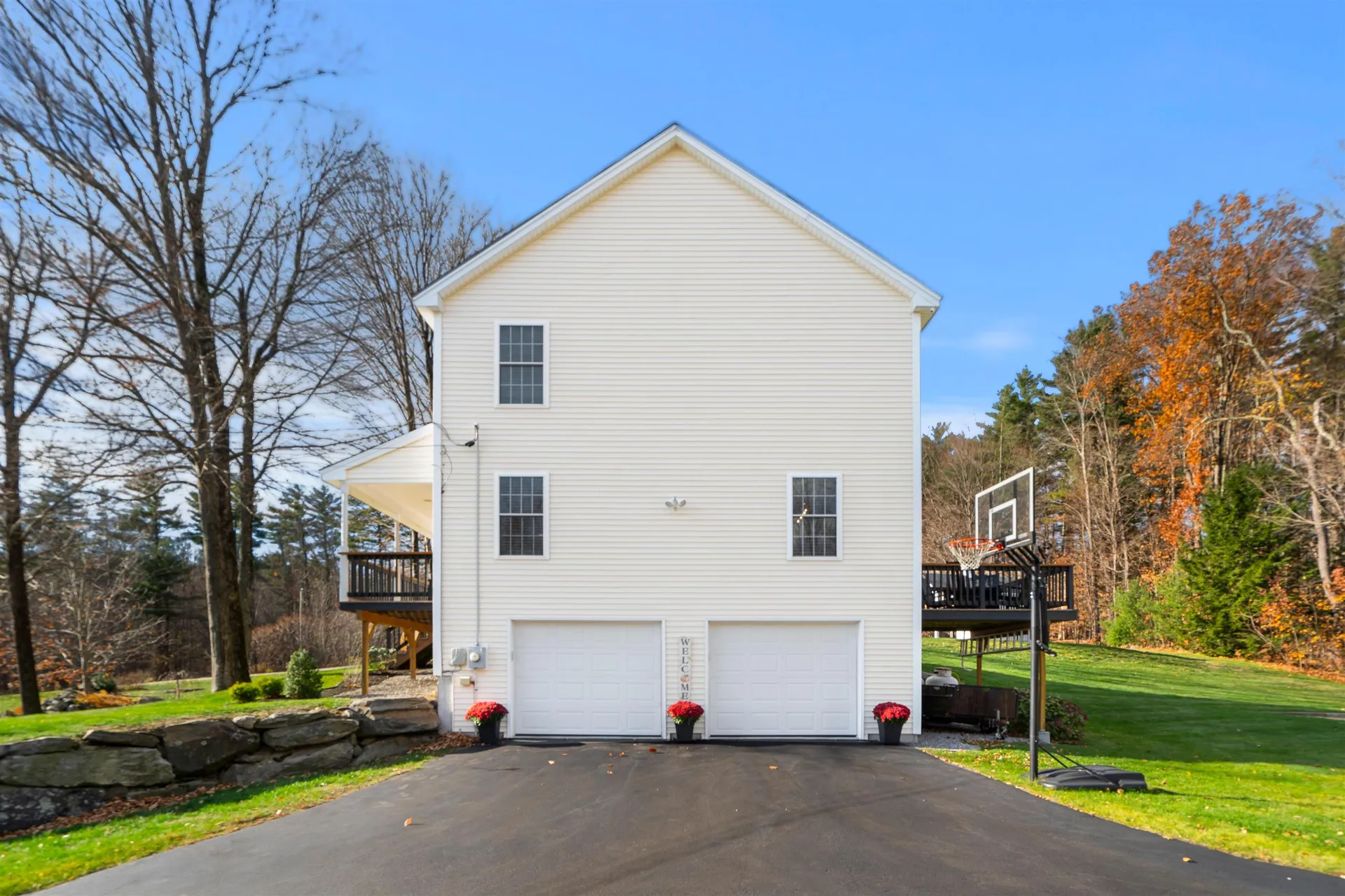 20 Corliss Drive Weare NH 03281-5419