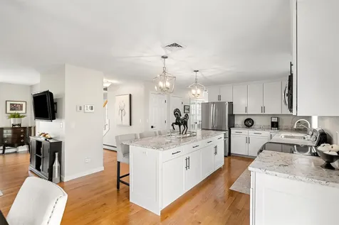 20 Corliss Drive Weare NH 03281-5419