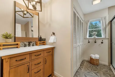 1213 Meaderboro Road Farmington NH 03835