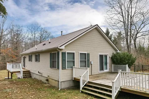 1213 Meaderboro Road Farmington NH 03835